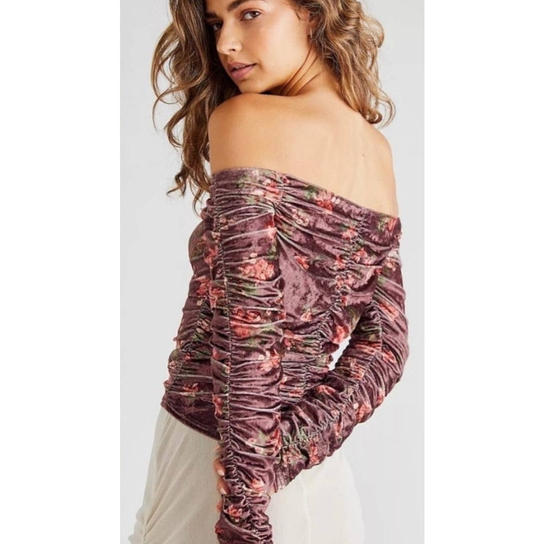 New Free People Reina Off-The-Shoulder Ruched Floral Velvet Top $88 SMALL Wine