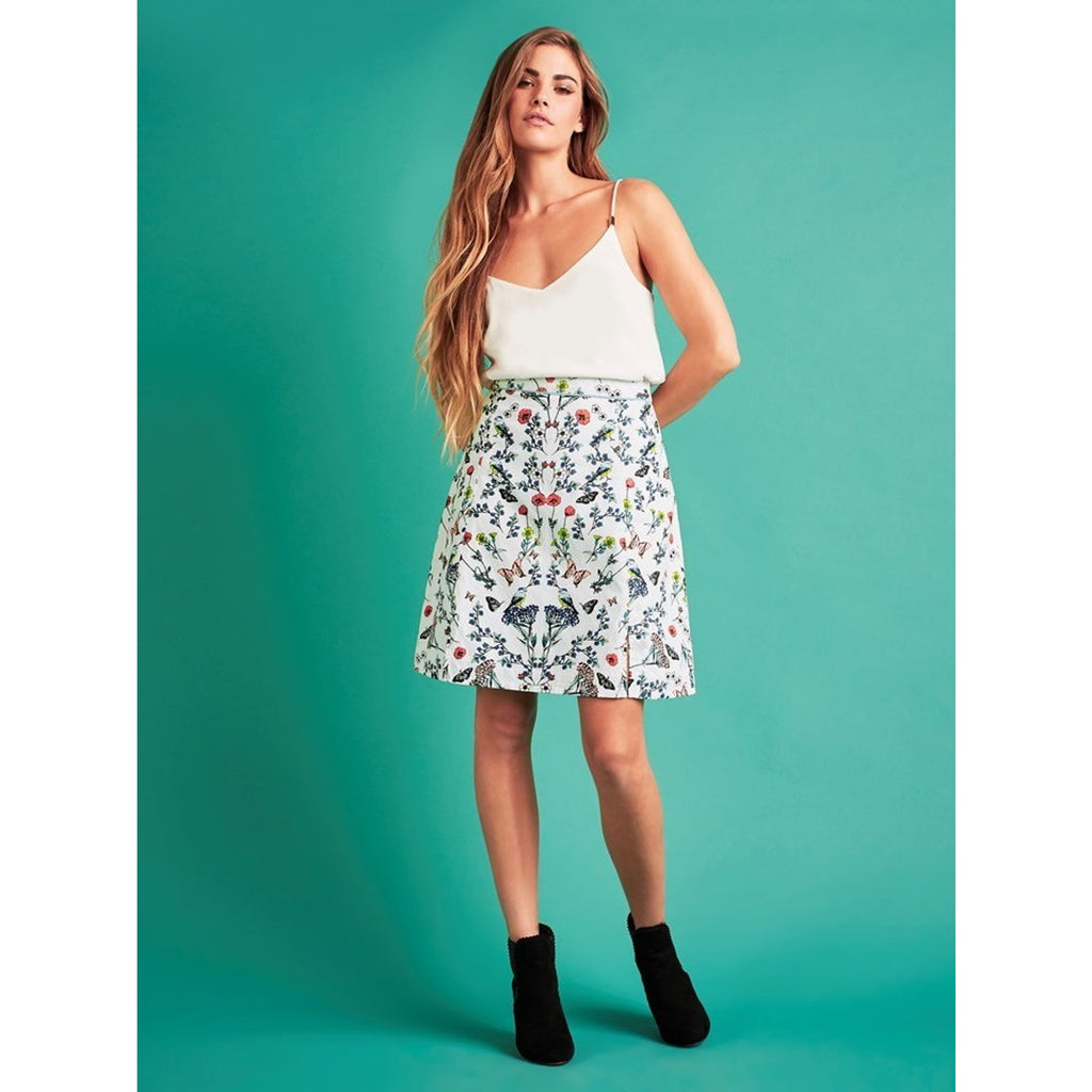 NEW Anthropologie Yumi Floral Skater Mini Skirt White Size 6 Jacquard Butterfly