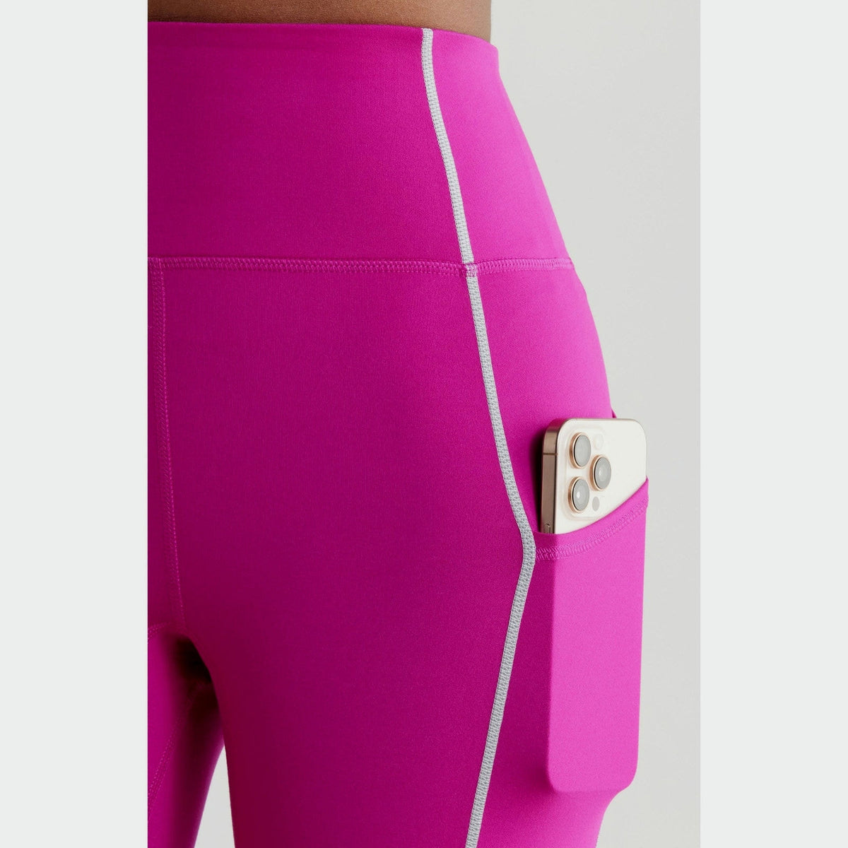 Free People MOVEMENT You're A Peach Leggings MEDIUM Berry Bliss POCKETS Free People
