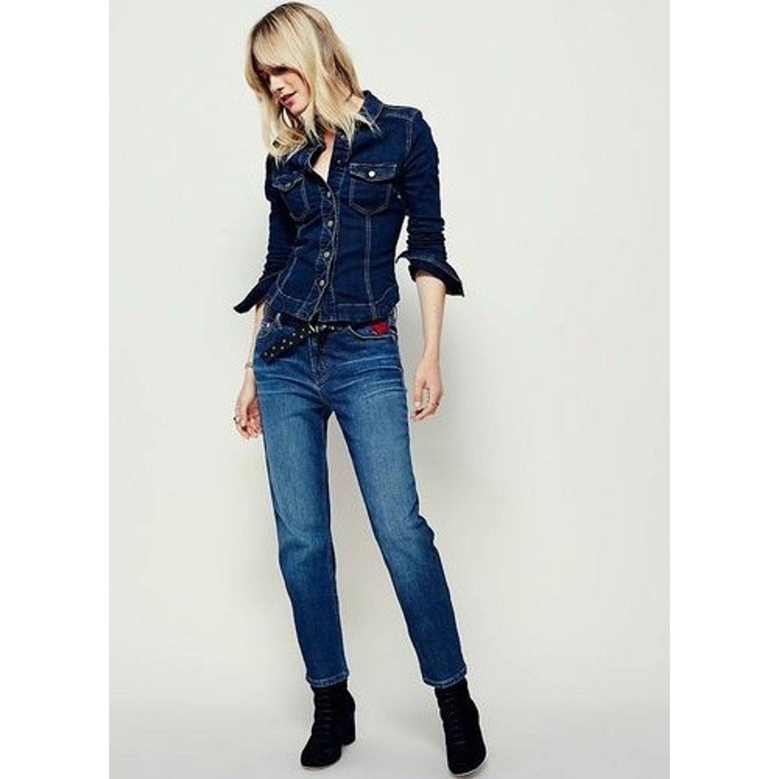 NEW Free People Women's Blue Four Seasons Embroidered Rose Skinny Jeans Sz 24