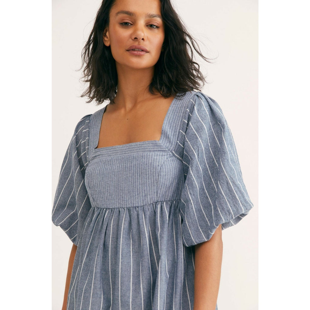 New Free People Striped Gigi Tunic $108 Size Small Blue Smocked