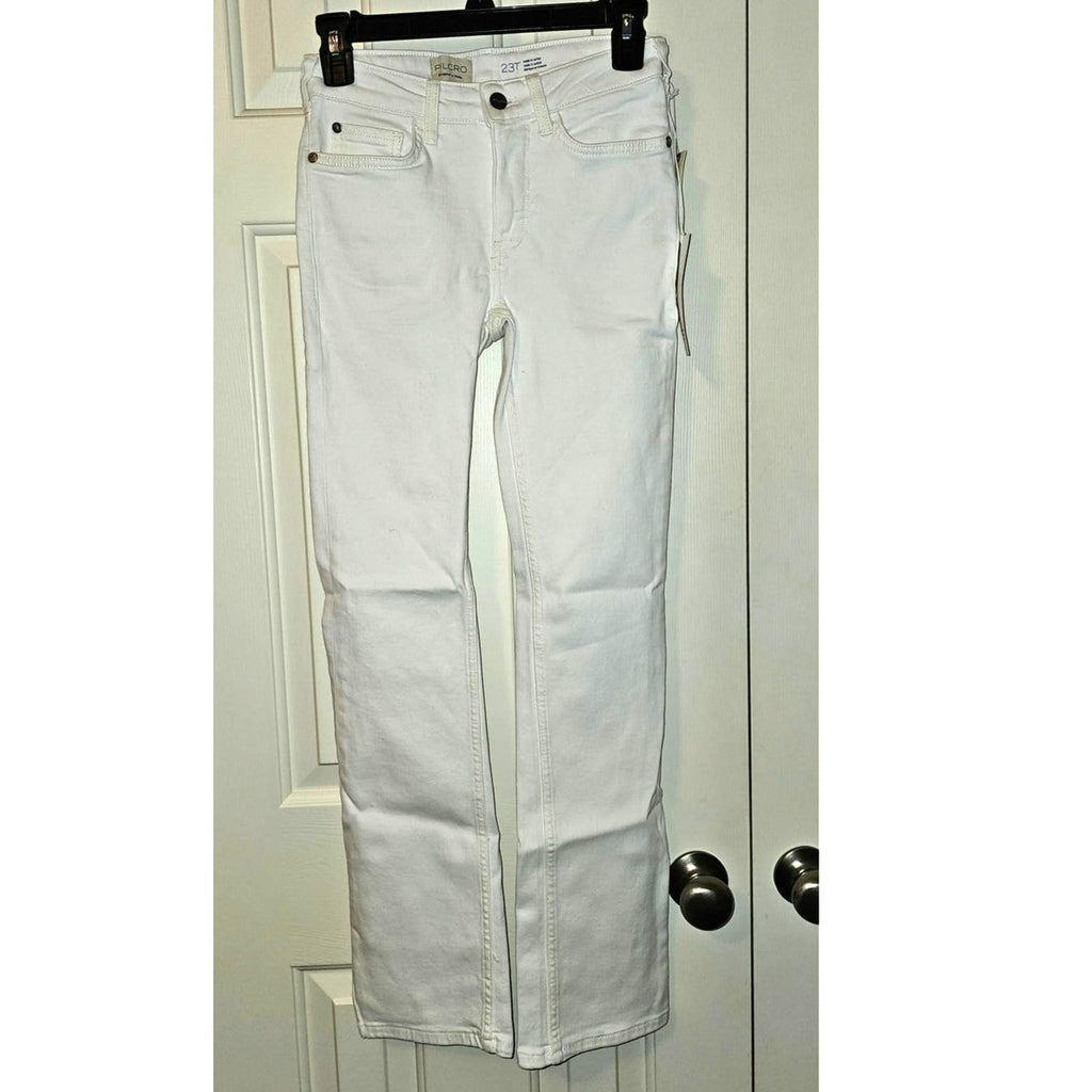 New ANTHROPOLOGIE The Yaya Mid-Rise Crop Flare Jeans by Pilcro $148 WHITE 23T