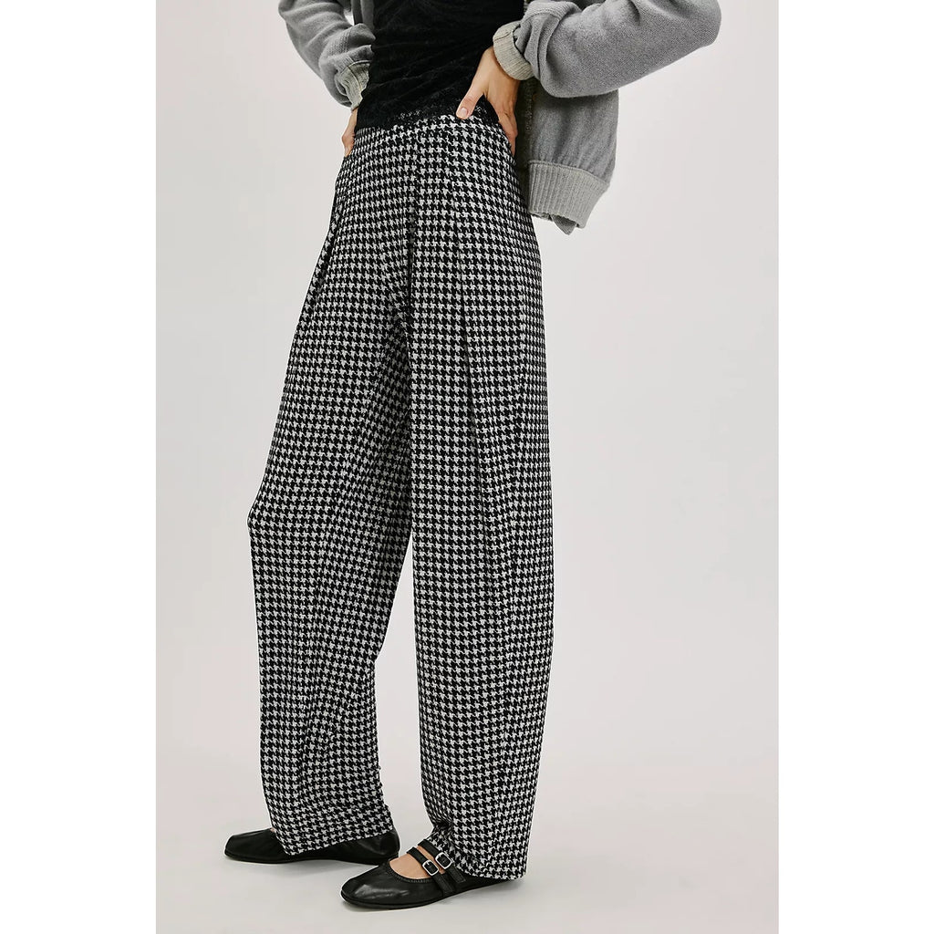 New FREE PEOPLE Norma Kamali Low-Rise Pleated Trousers $200 XS Black HOUNDSTOOTH