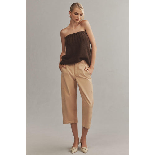Khaki chino cropped pants with curved front pockets