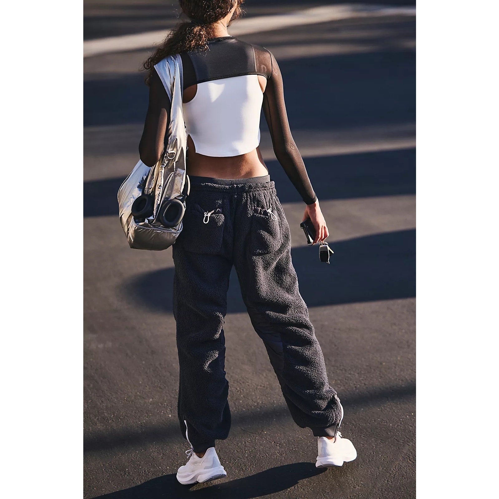 New FREE PEOPLE Sundown Fleece Jogger Style Pants $168 LARGE Black Sherpa