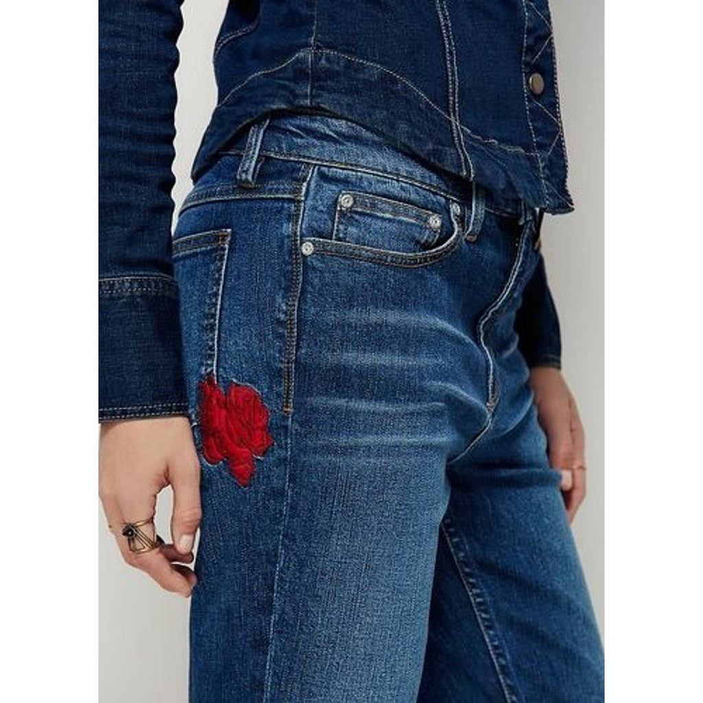 NEW Free People Women's Blue Four Seasons Embroidered Rose Skinny Jeans Sz 24