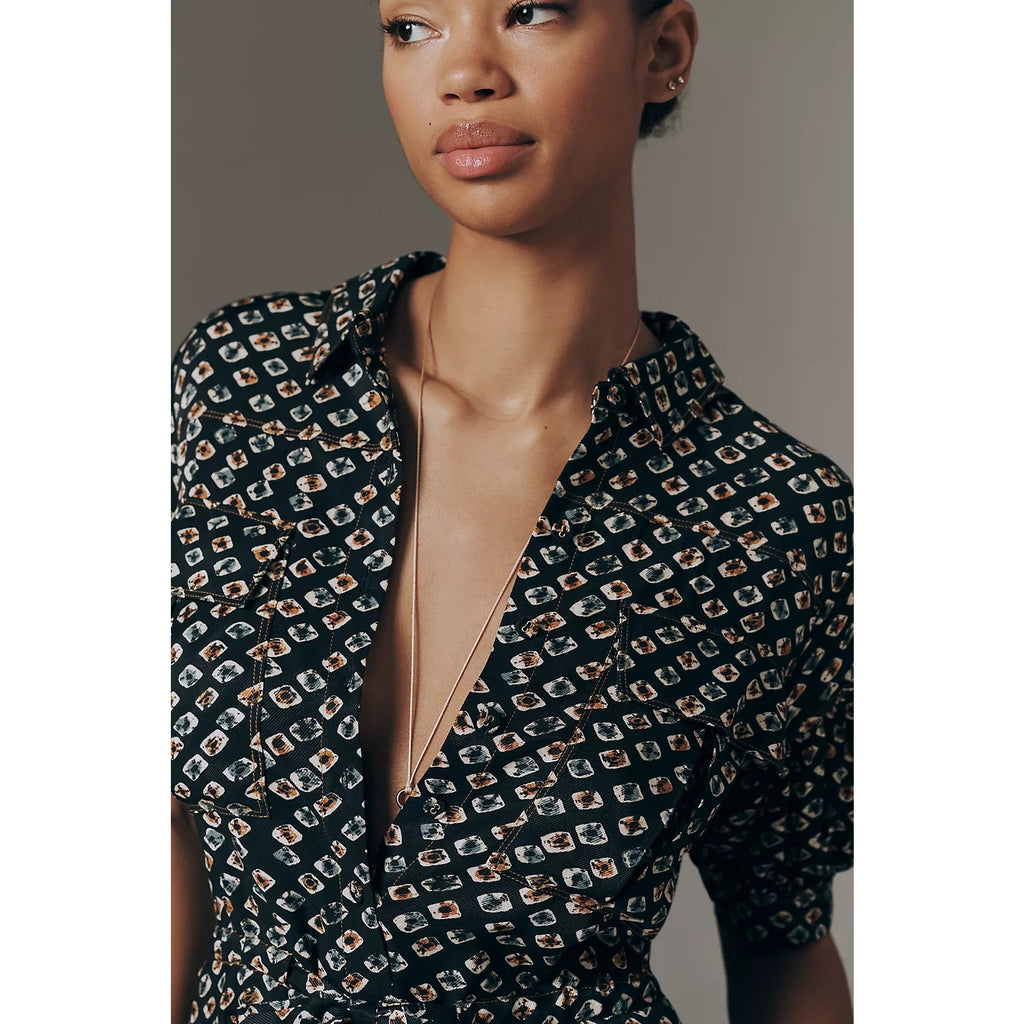 Black abstract geo shirtdress bodice with deep V-neck and gathered sleeves