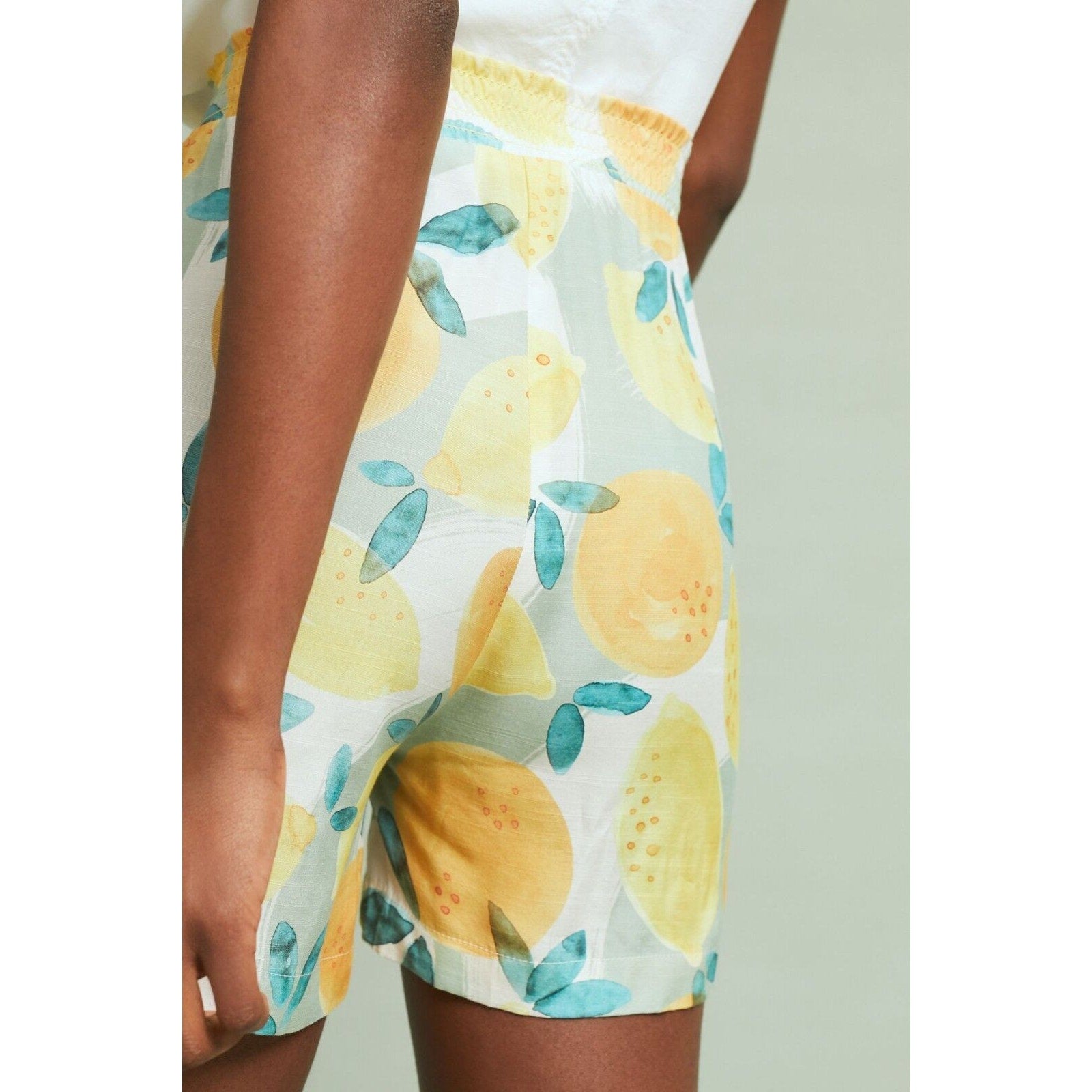 New Anthropologie x Numph Costanza Silky Shorts Yellow Size 8 / 38 Smocked Waist