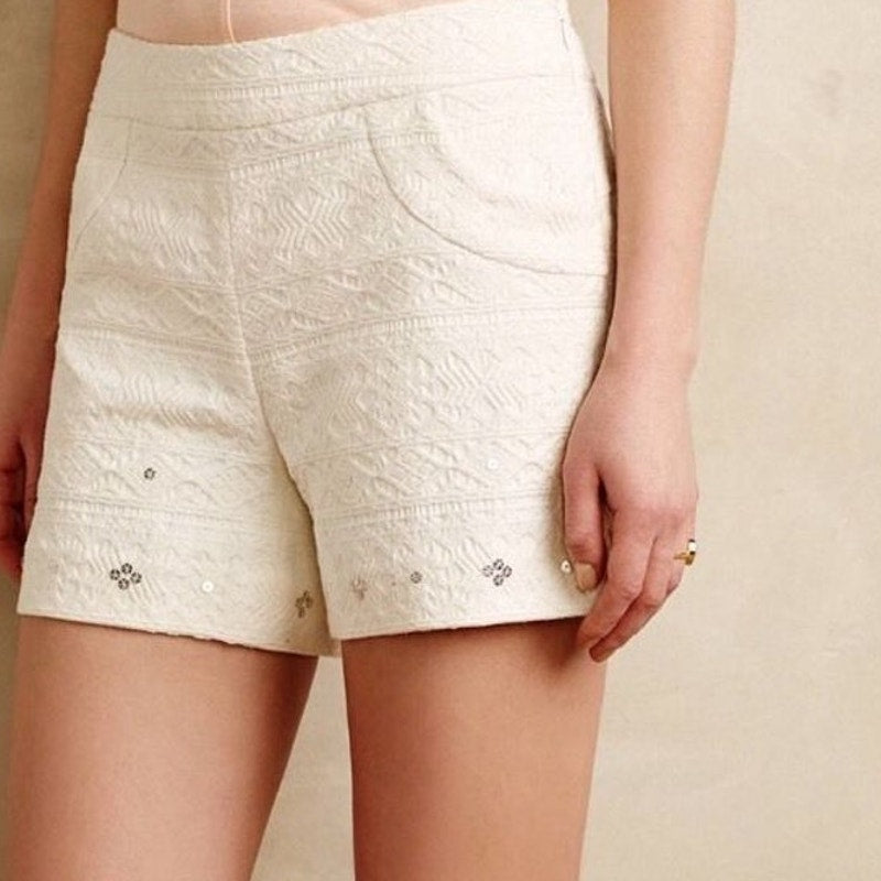 New Anthropologie Elevenses Beyza Embellished Shorts Size 10 Ivory Textured