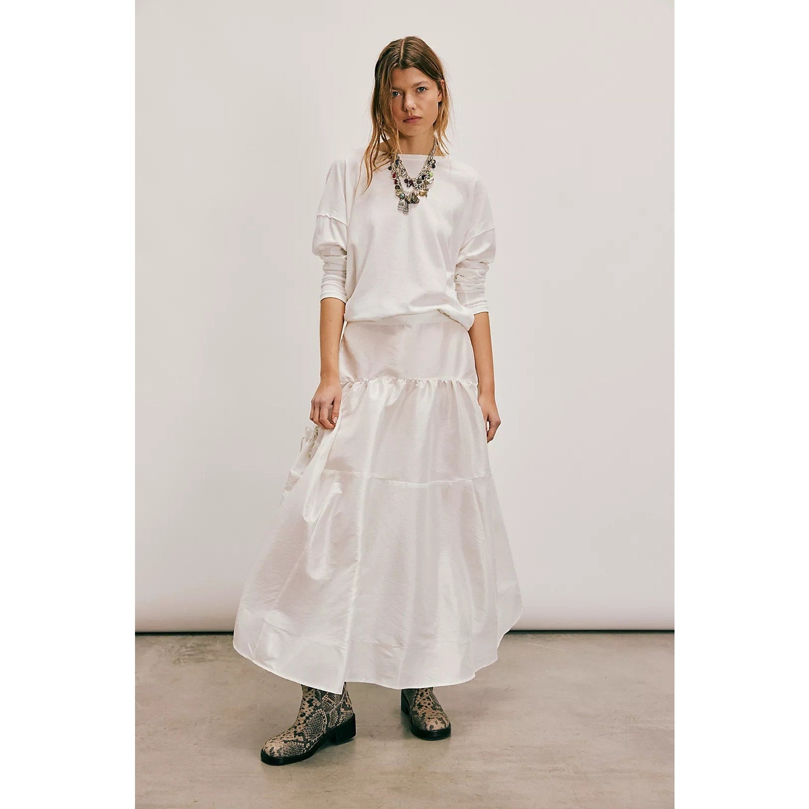 New FREE PEOPLE Emery Drop-Waist Midi Skirt $128 MEDIUM White Elastic