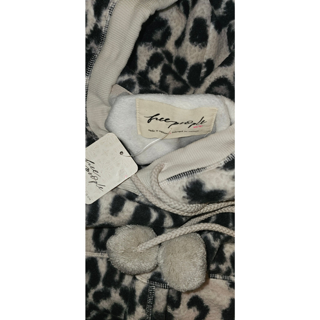New FREE PEOPLE With Love Sweatshirt $128 X-SMALL Black LEOPARD PRINT