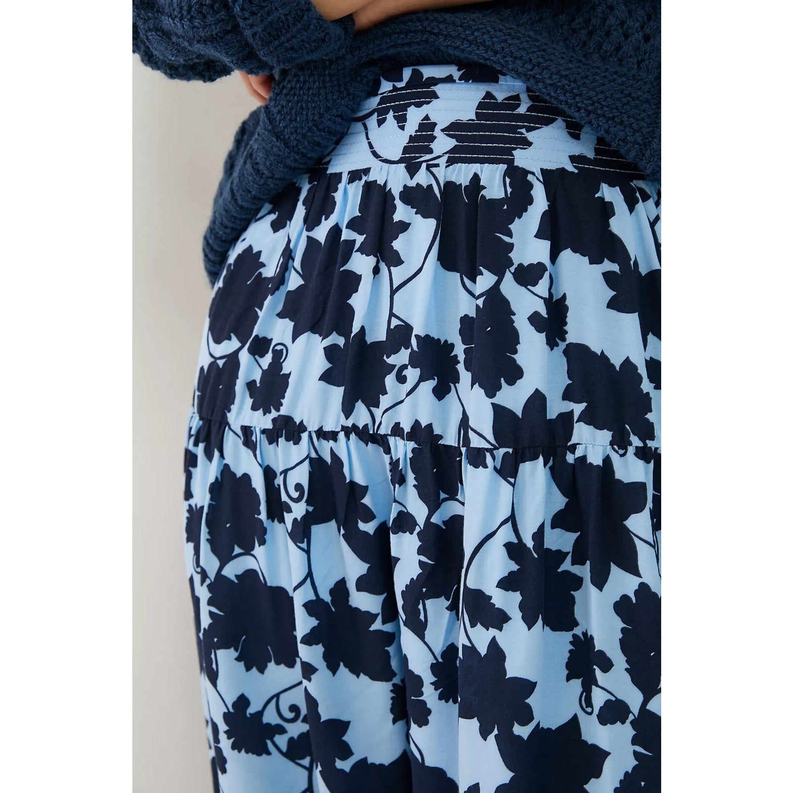 NEW Anthropologie Lenora Tiered Maxi Skirt Size 6 Blue