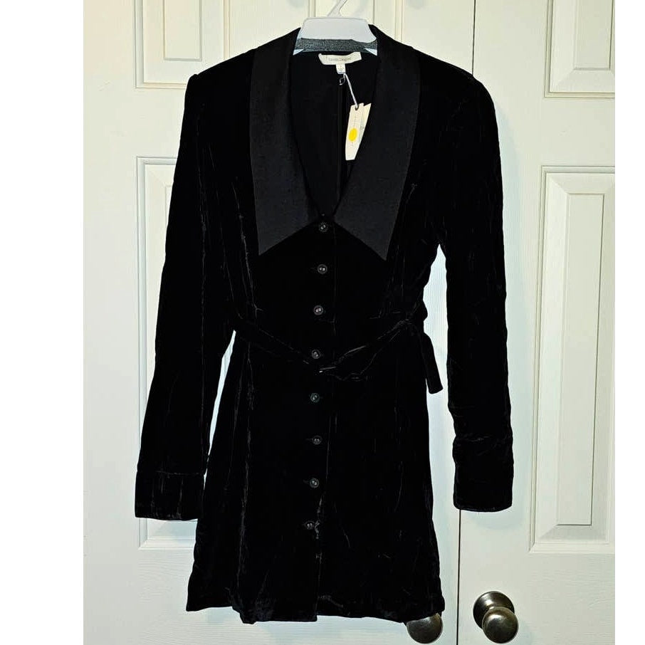 New Anthropologie Favorite Daughter The Dynasty Velvet Mini Dress $328 Sz 2