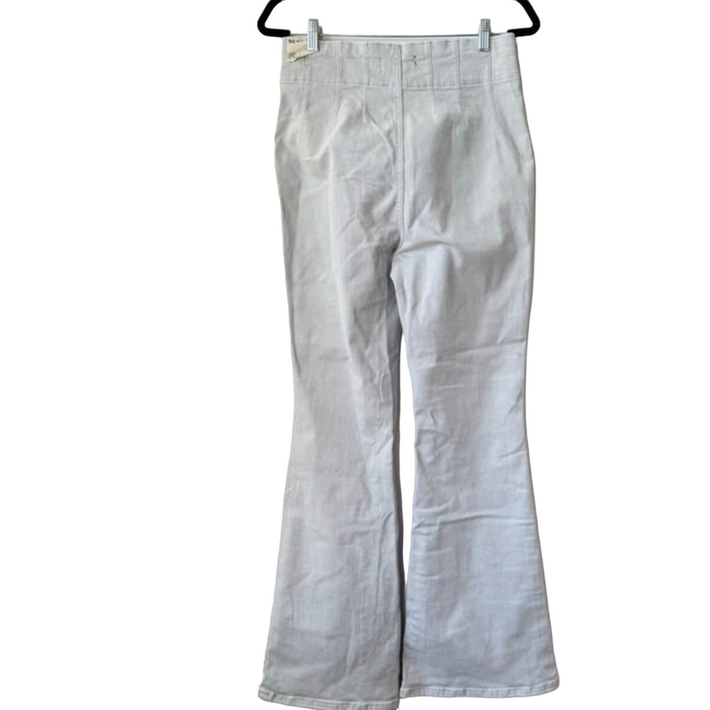 New Free People We The Free Jayde Flare Jeans $98 SIZE 32 Light Gray