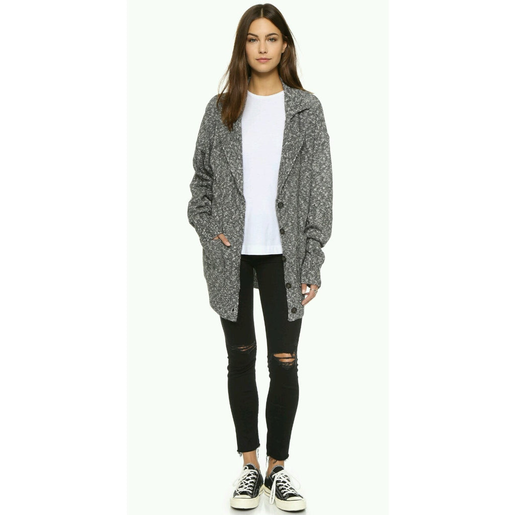 NEW Callahan Gray Heathered Oversized Button Knit Cardigan $178 Size Medium Gray