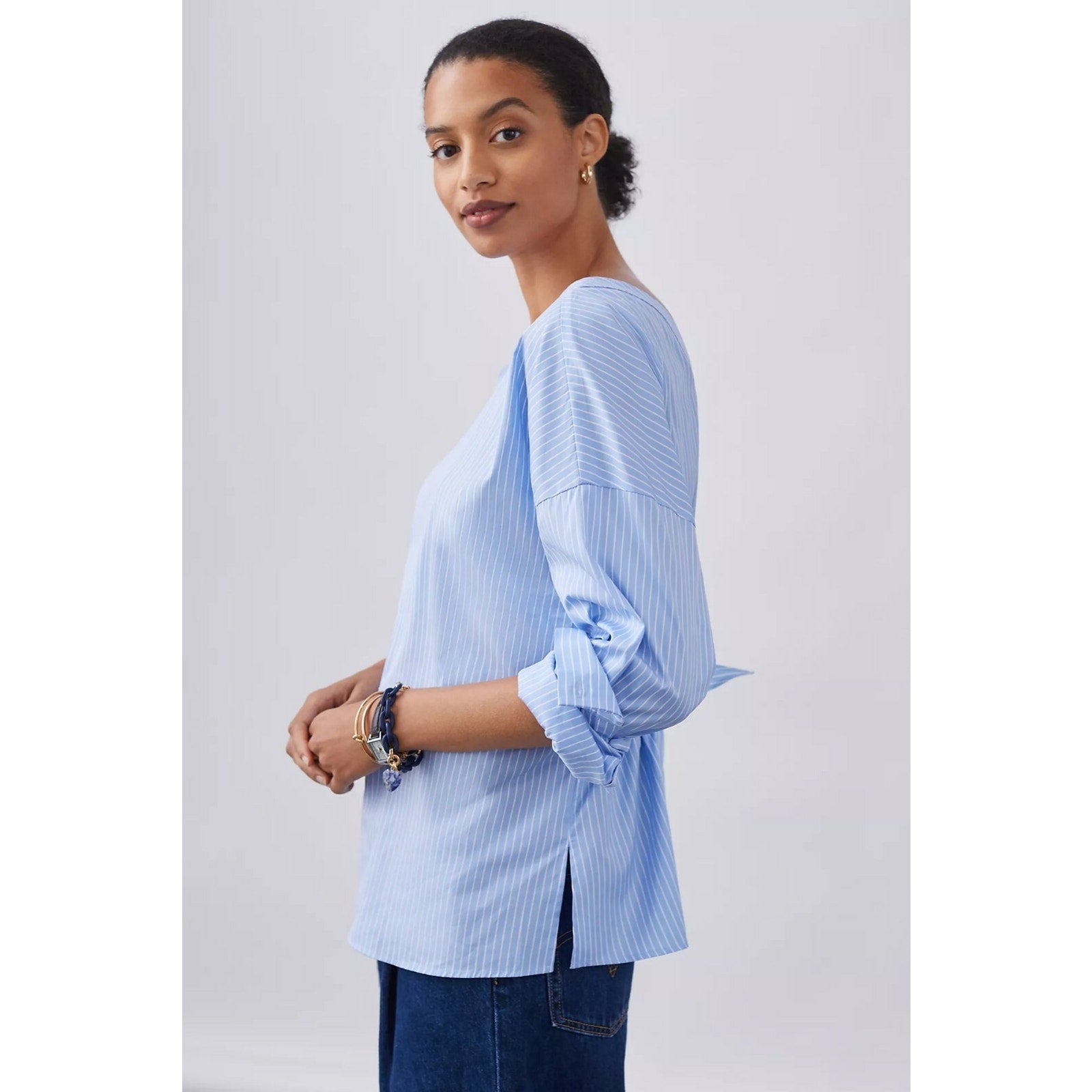 New Anthropologie Button-Back Blouse By Harshman $130 Size Medium Blue Striped