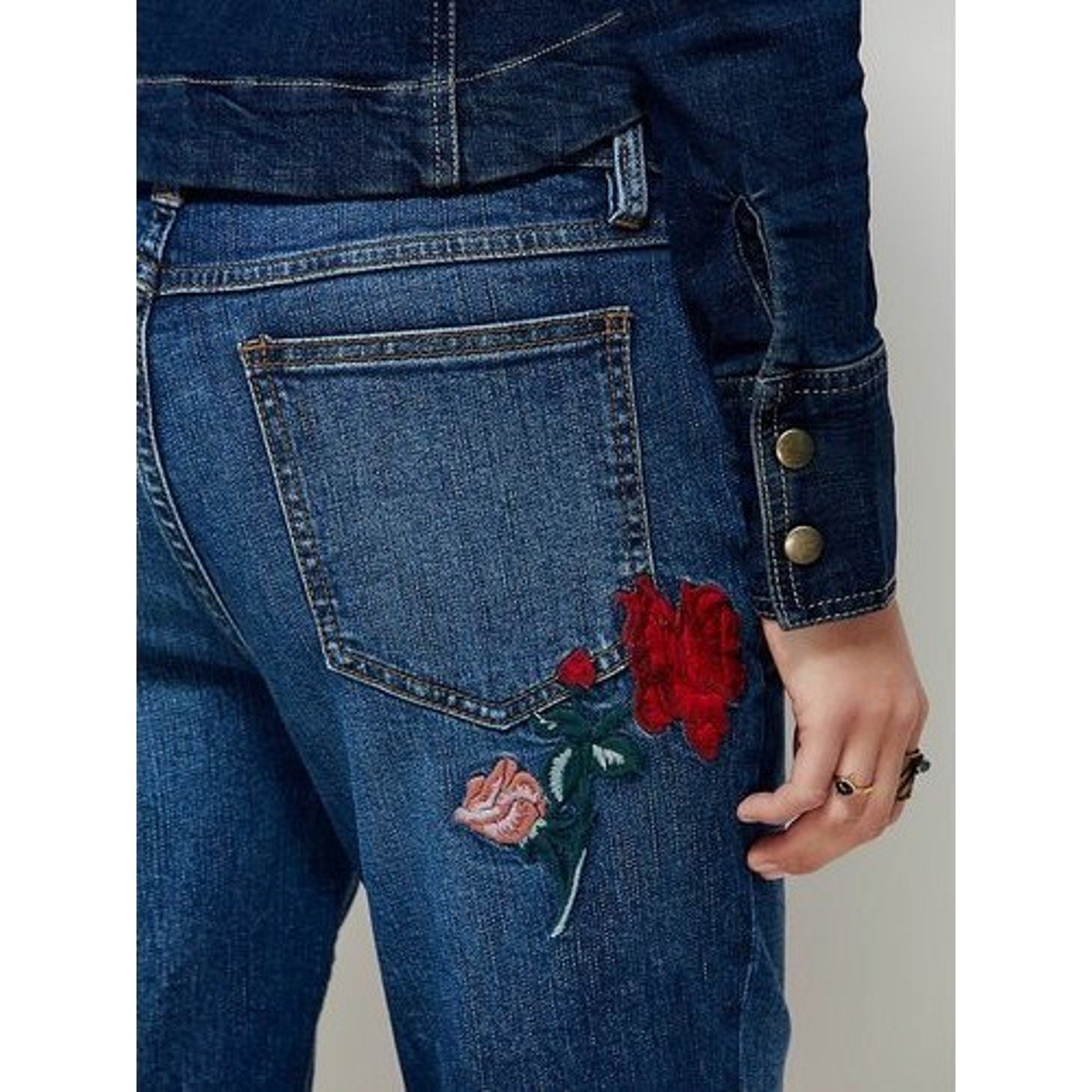 NEW Free People Women's Blue Four Seasons Embroidered Rose Skinny Jeans Sz 24
