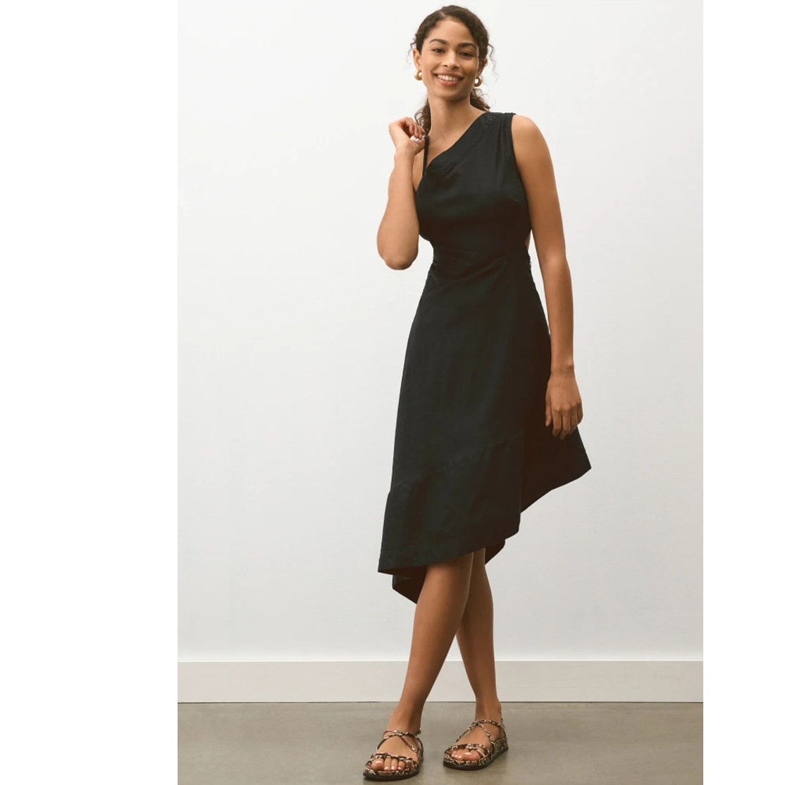 New By Anthropologie Sleeveless Asymmetrical Open-Back Linen Midi Dress $178   6
