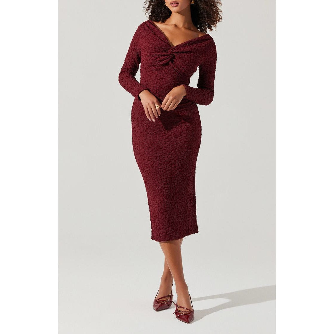 ASTR The Label Textured Knot-Front Off-The-Shoulder Long-Sleeve Midi Dress Anthropologie