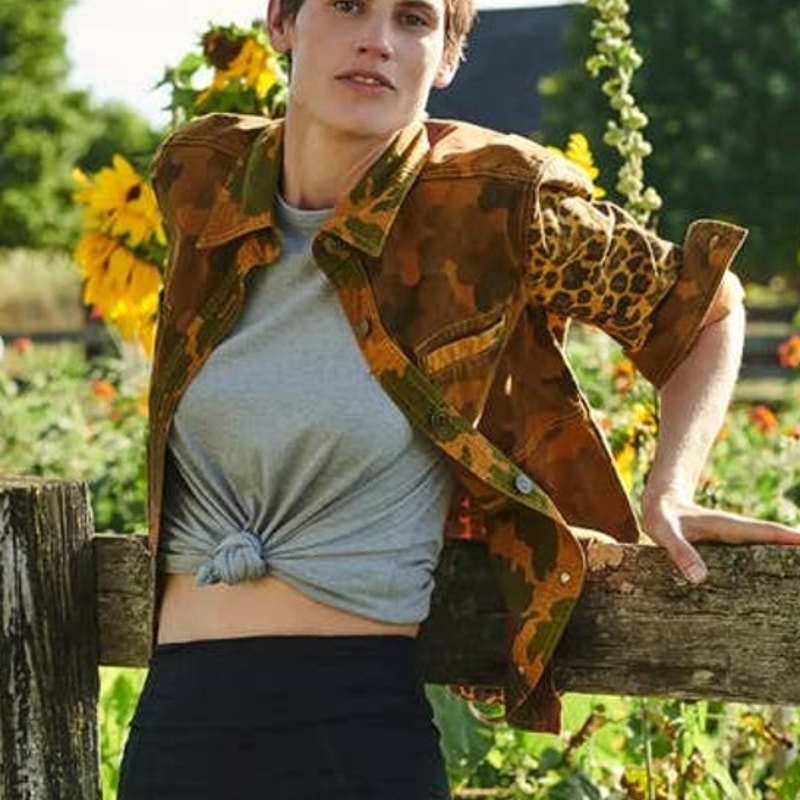 New Anthropologie Pilcro Camo Leopard Cat Denim Utility Jacket $158 Small