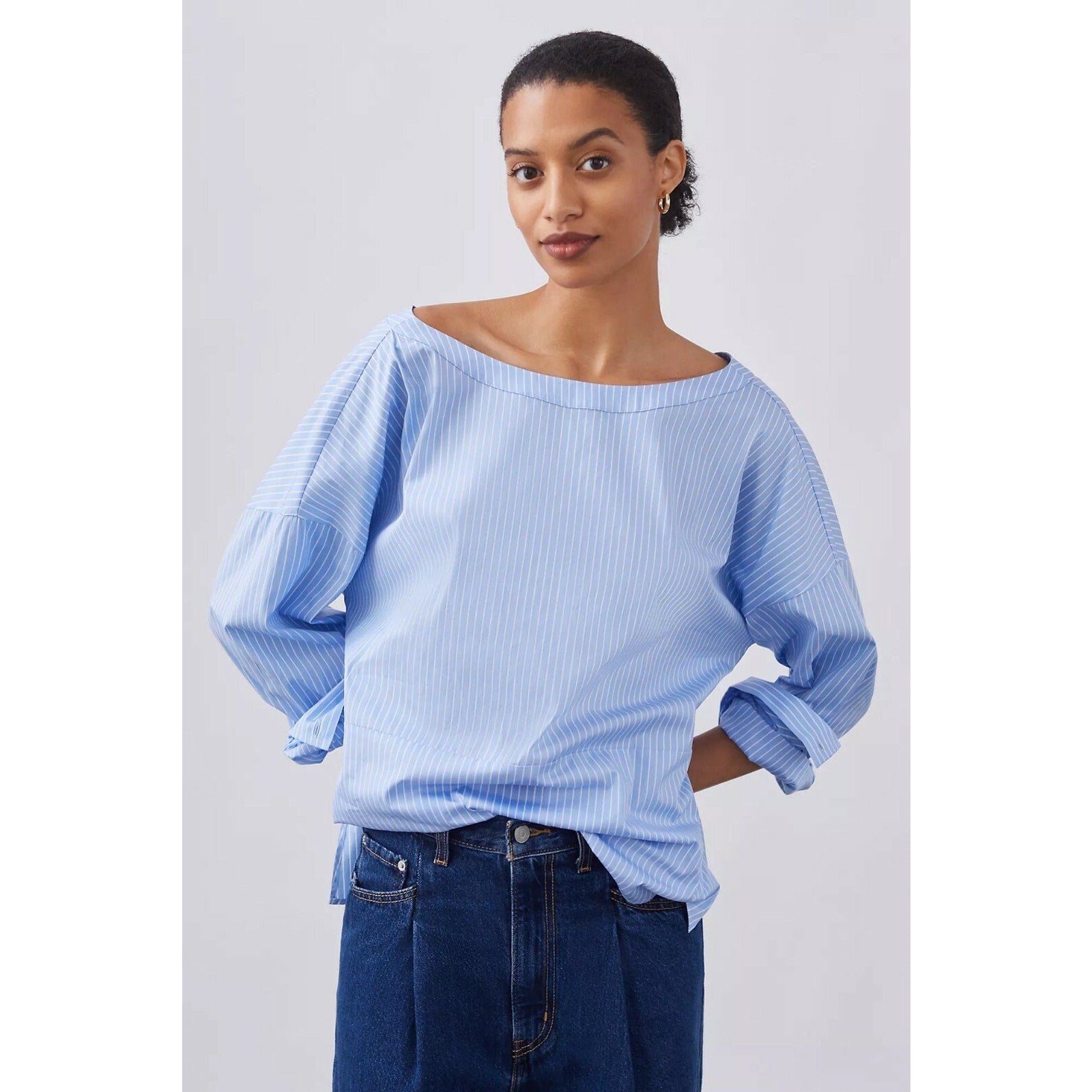 New Anthropologie Button-Back Blouse By Harshman $130 Size Medium Blue Striped