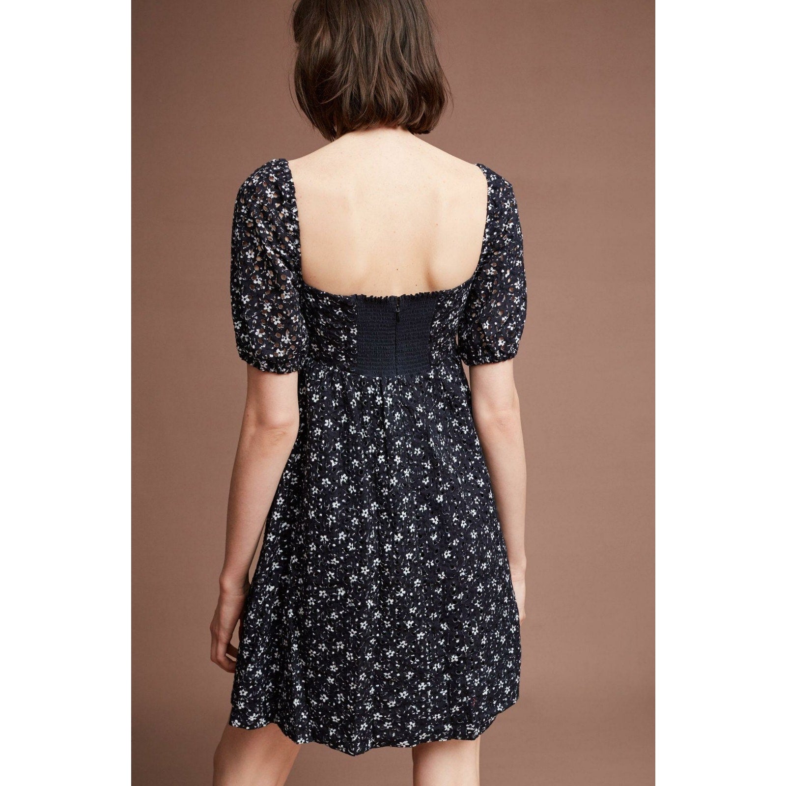 New $138 Anthropologie Lillianne Floral Mini Dress by Maeve SIZE 6 Navy Eyelet