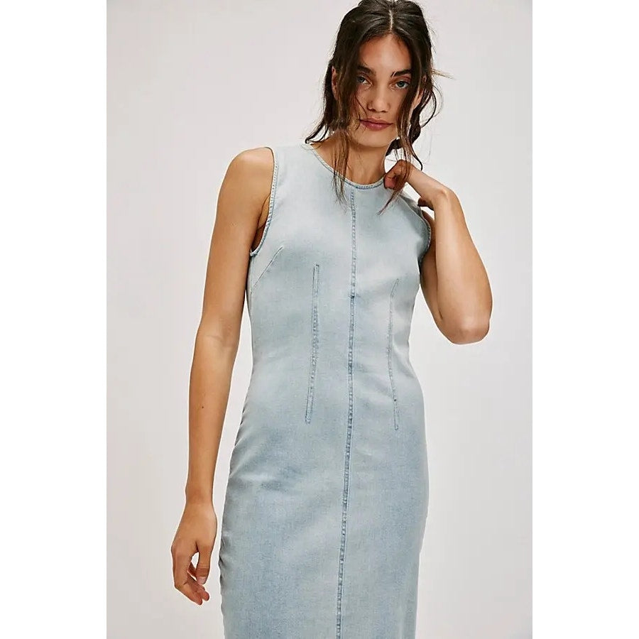 FREE PEOPLE Tell Me About It Midi Dress DENIM SIZE 6 Bleachout Slim Fit Free People