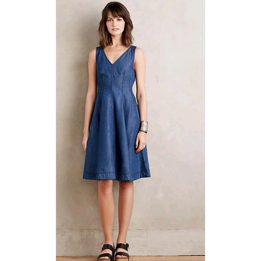 New Anthropologie HOLDING HORSES Seamed Denim Dress $148 SIZE 6 Blue KNEE LENGTH