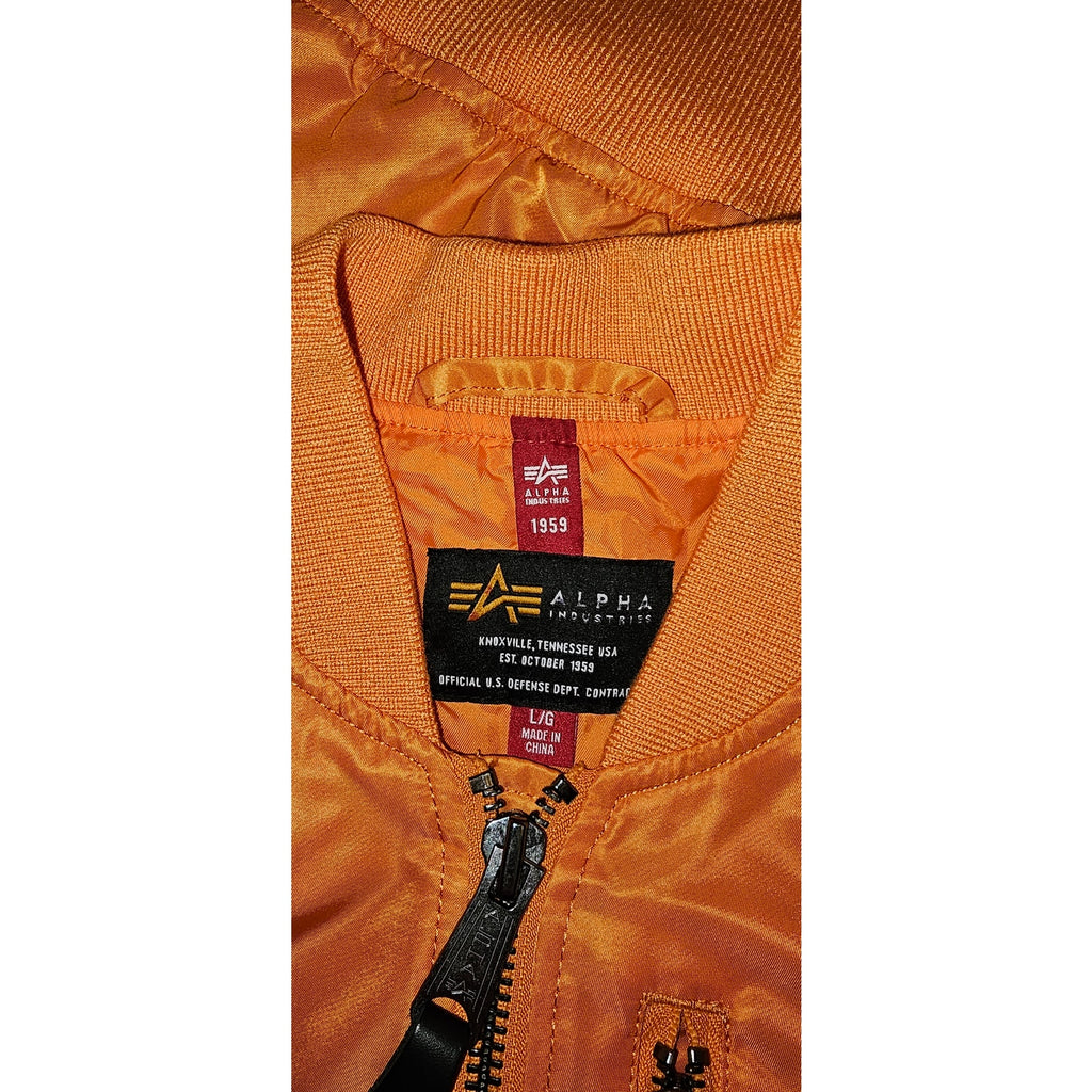 New Alpha Industries UO Exclusive L-2B Cropped Bomber Jacket $180 LARGE Orange