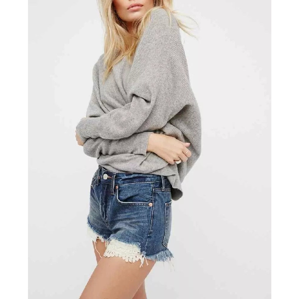 New We The Free Daisy Chain Crochet Lace Denim Cutoff Shorts $88 Size 24 Avery