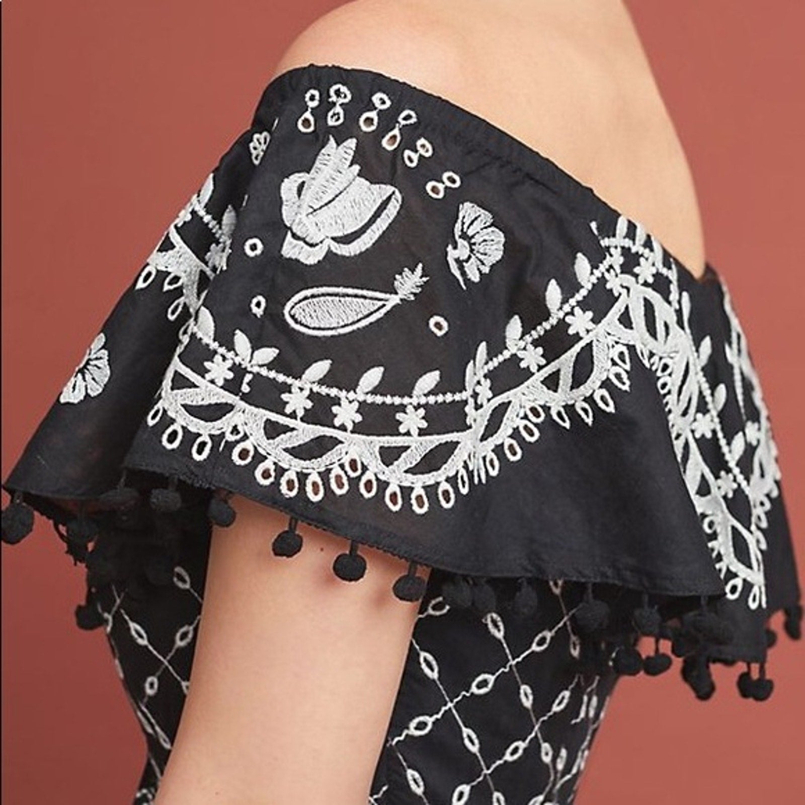 New Anthropologie Marisol Off the Shoulder Embroidered Midi Dress $230 B&W Sz 4