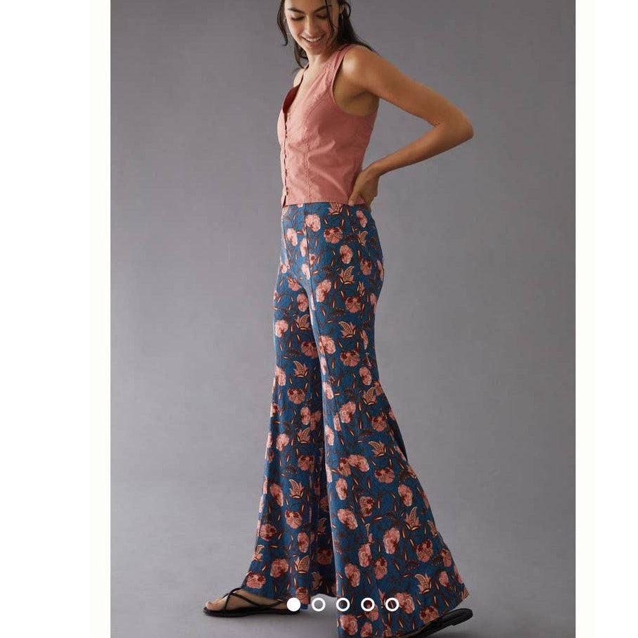 New By Anthropologie Drapey Flare Pants $120 SIZE 2 Blue Motif Pink Floral