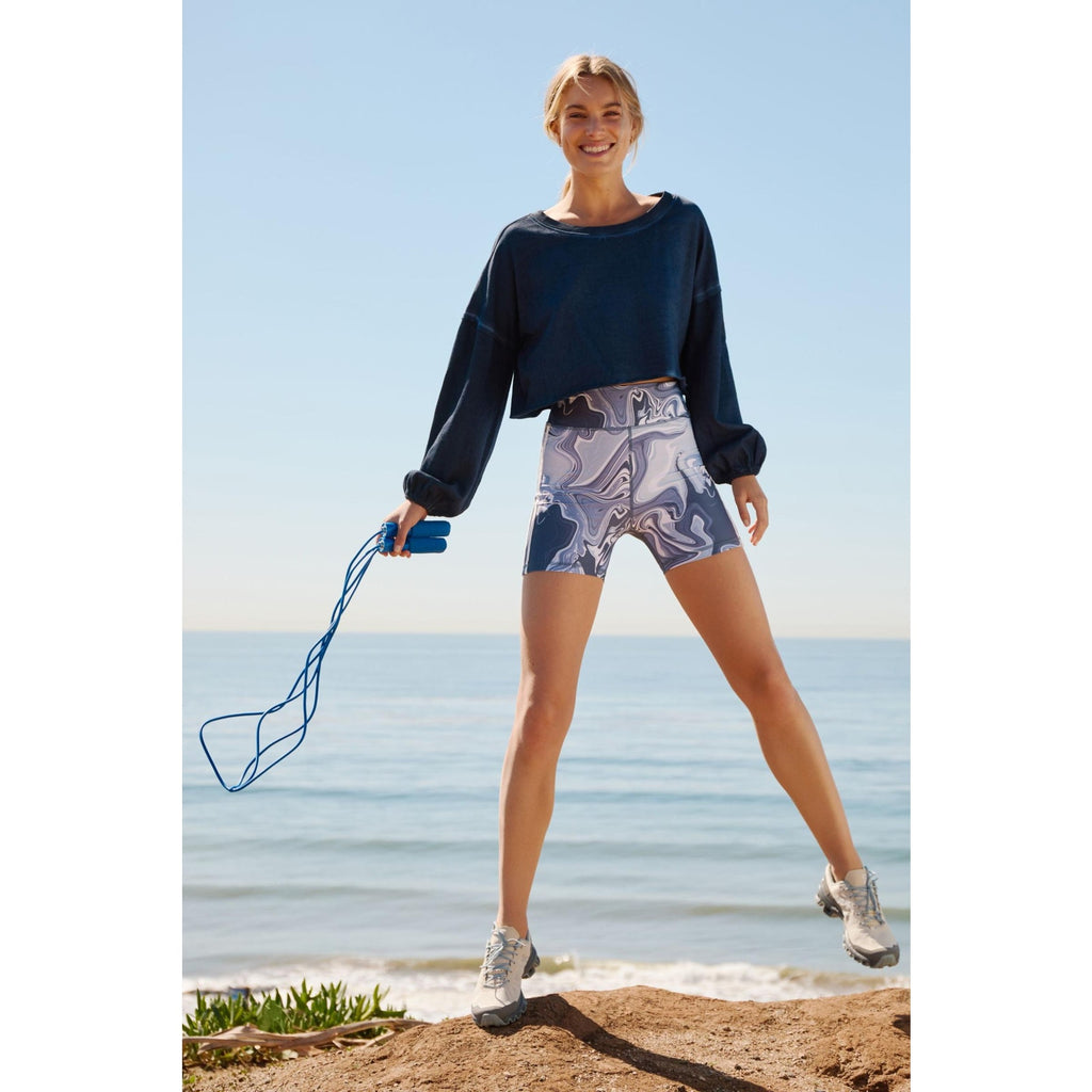New Anthropologie The Upside Marbled Bike Shorts $89 US SIZE 4 Blue Yoga