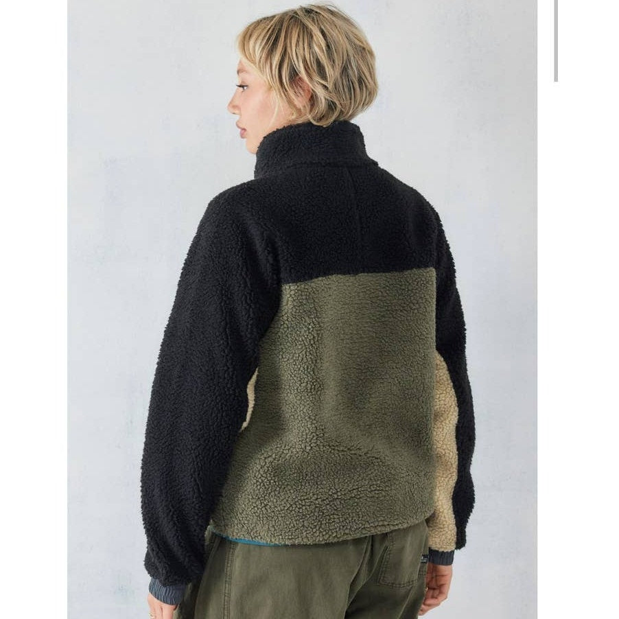 New Urban Outfitters Kavu Paneled Fleece Zip Jacket  $120 X-SMALL