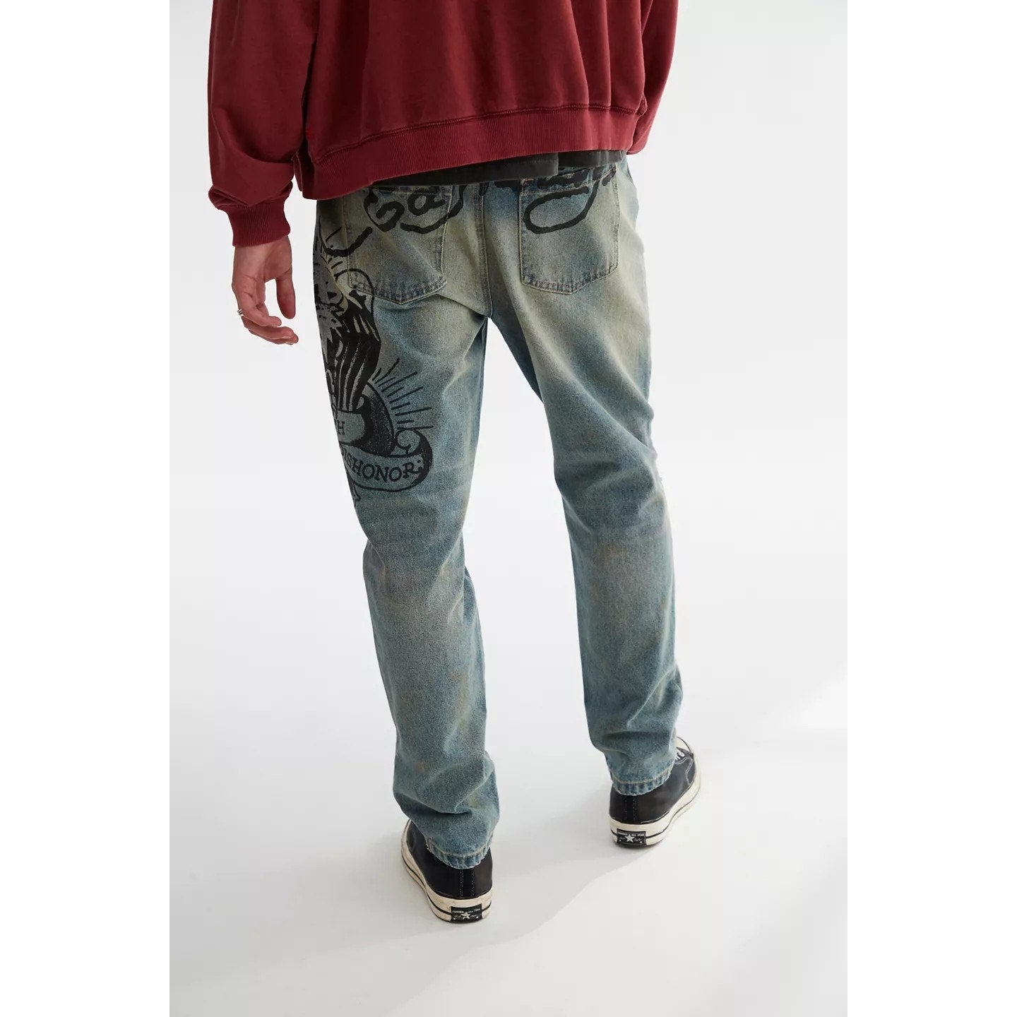 New Urban Outfitters Ed Hardy Graphic Slim Taper Jeans $175 SIZE 32