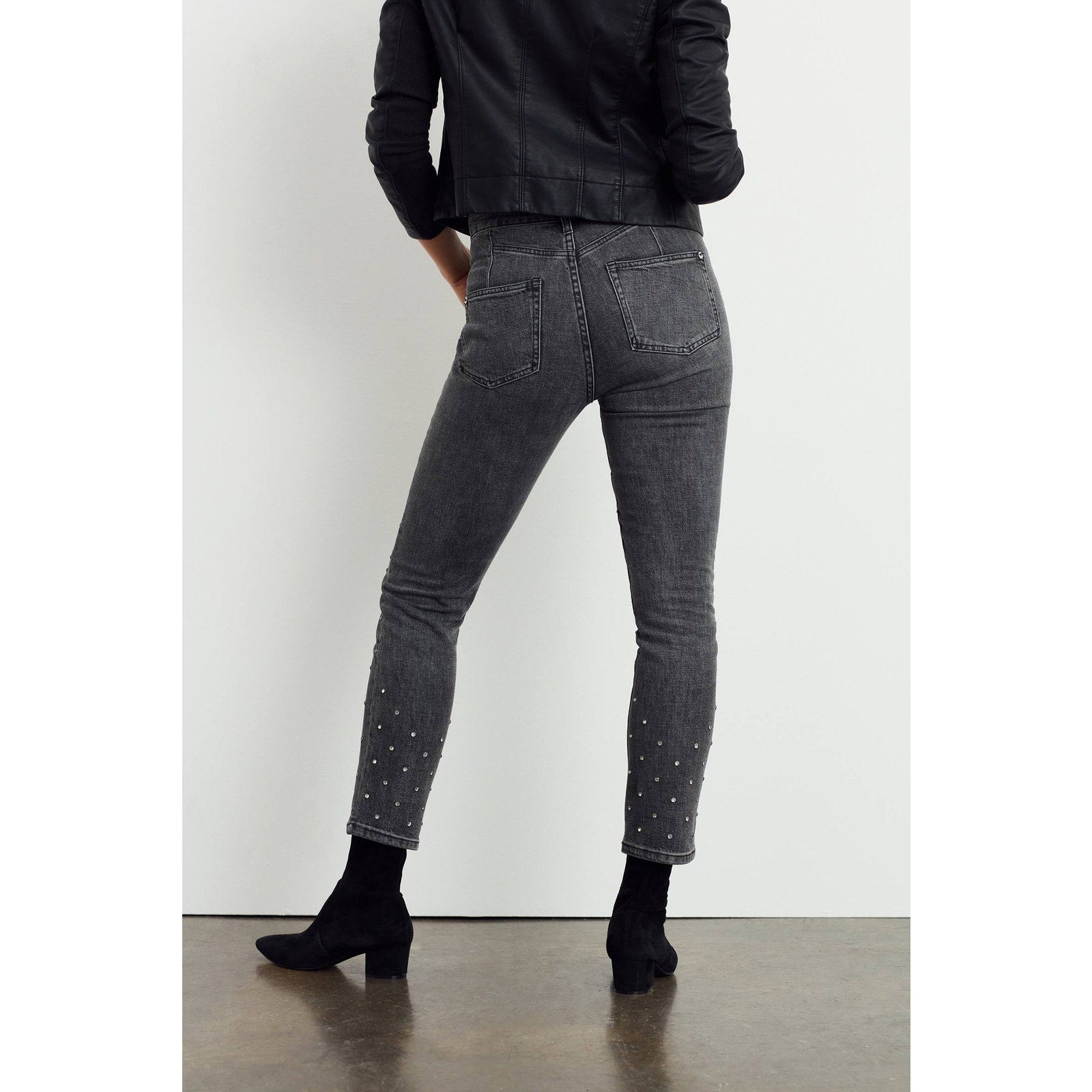 New Anthropologie Pilcro Ultra High-Rise Beaded Straight Jeans $158 SIZE 28