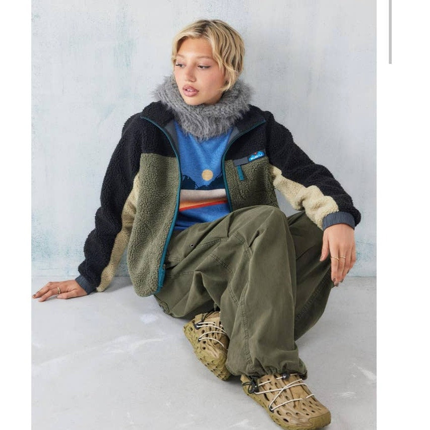 New Urban Outfitters Kavu Paneled Fleece Zip Jacket  $120 X-SMALL
