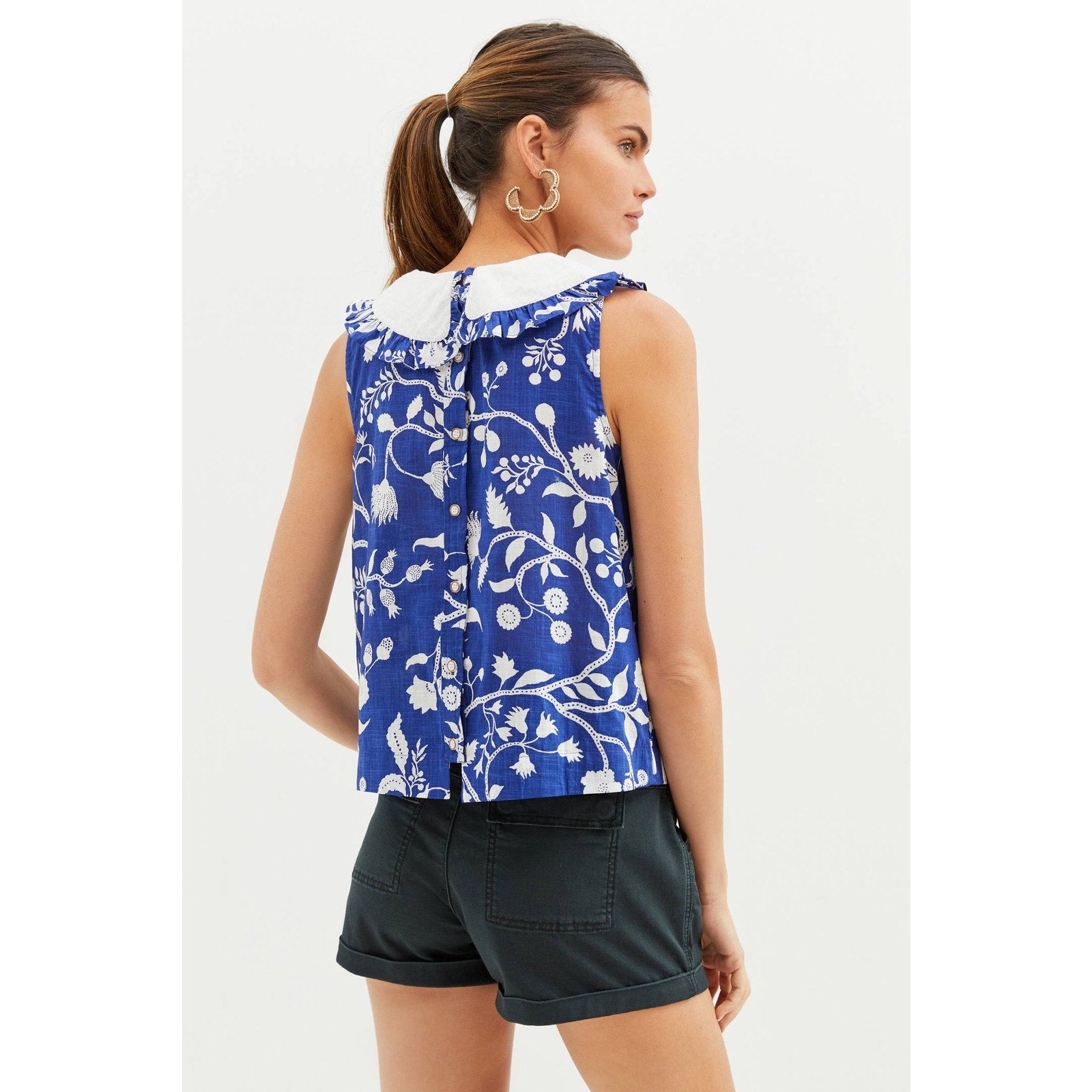 New Anthropologie Maeve Pintucked Floral Blouse $120 SIZE 4 Blue Retro Abstract