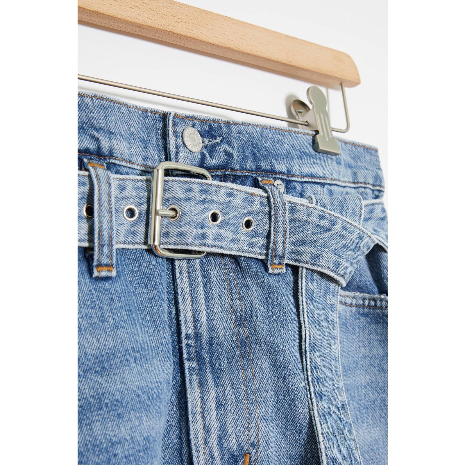 New Anthropologie x Agolde '90s Slim Belted Denim Mini Skirt $188 Sz 25 Raw Hem
