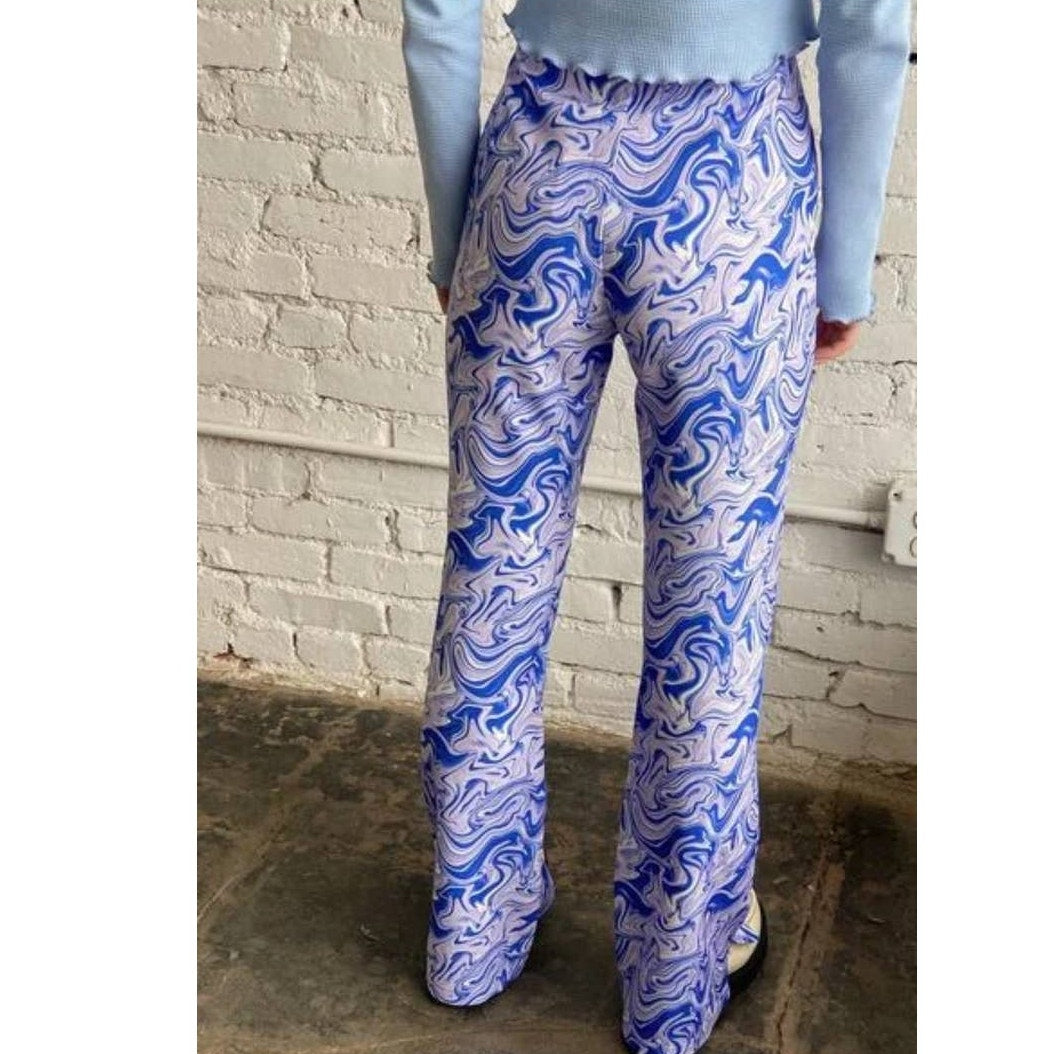New Urban Outfitters Hosbjerg Adele Printed Flare Pant $208 LARGE  Purple Liquid