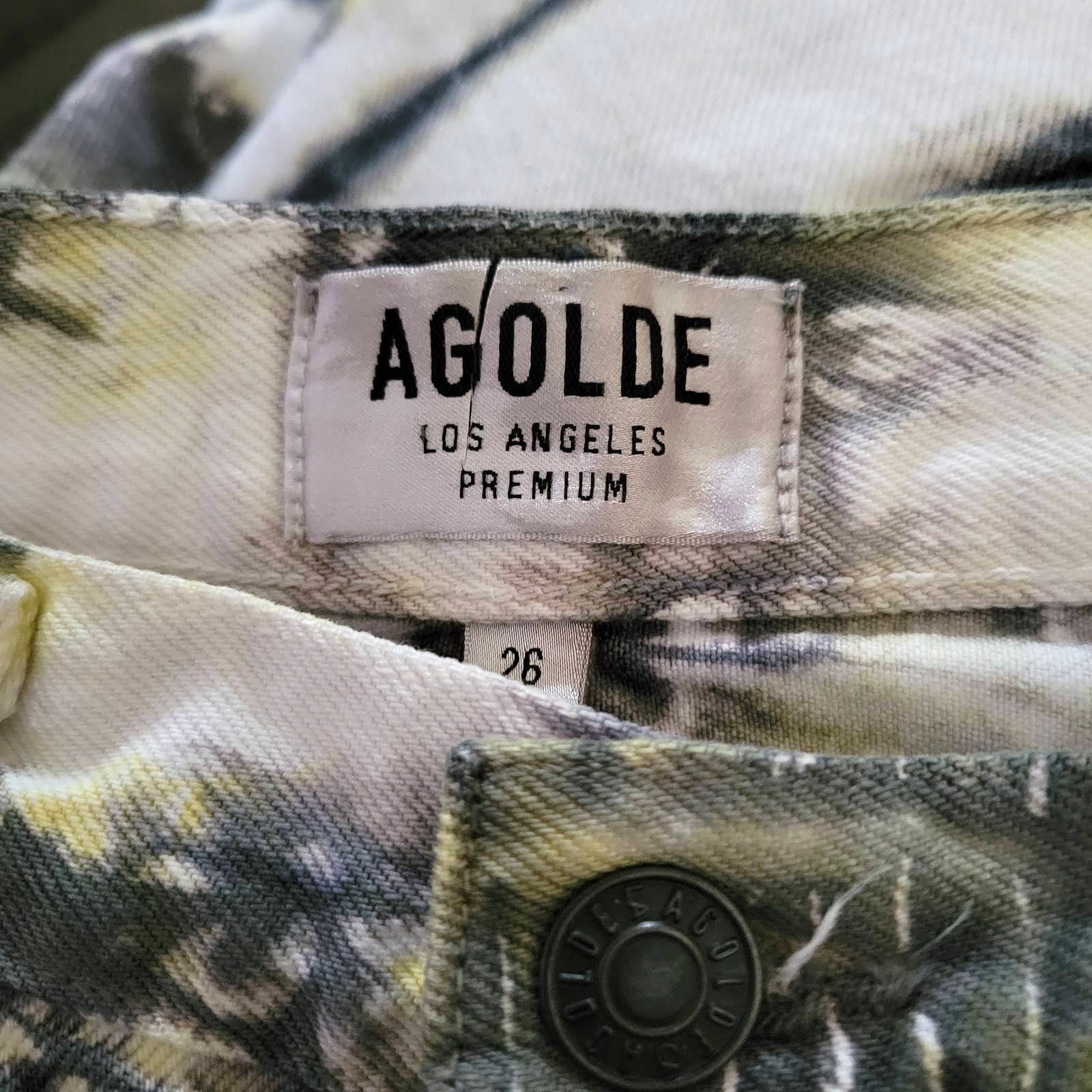 New Urban Outfitters x Agolde Rumi Cutoff Bermuda Shorts $168 SIZE 26 Glide